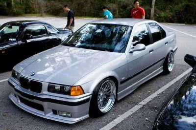 c.....o - Uśmiechnij się dziś mała, nie będziesz żałowała.

#bmw #e36 #zepsutezawiesz...