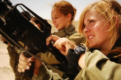 johanlaidoner - Izraelskie SIły Zbrojne. Kobiety w Izraelu mają obowiązkową służbę wo...