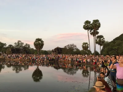 GBDZ - @czarek69: "polecam" magiczny wschód słońca w Angkor Wat ( ͡º ͜ʖ͡º)