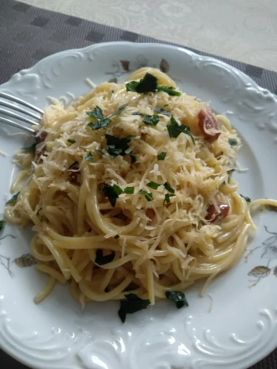 poratujPan - "Rzucam mięsem jak nawijam wam makaron; carbonara"

Pierwsza w życiu wła...