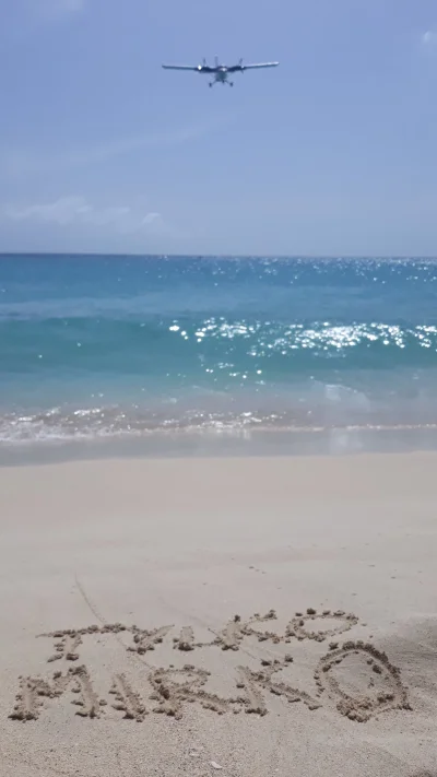 sllaweek - Pozdrowienia z Maho Beach na Sint Maarten 
#podrozujzwykopem #aircraftbone...
