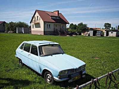 superduck - Takiego oto Renault 16 można spotkać (i kupić!) w podwarszawskim Nieporęc...