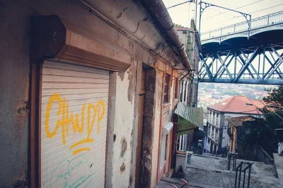 fotobiz - A tutaj dzieło polskich artystów w Porto, Portugalia.