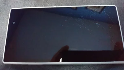 Ingvarr100th - Sony Xperia Z1 po upadku, koszt naprawy szacuje na 200 zł. Używana był...