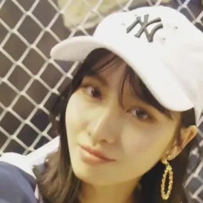 XKHYCCB2dX - #momo #twice 
#koreanka #japonka