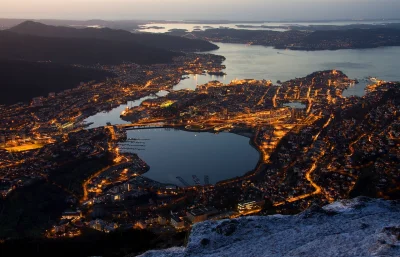 adzik7 - Beren, Norwegia

Nocny widok ze wzgórza na miasto Bergen.

#earthporn #n...