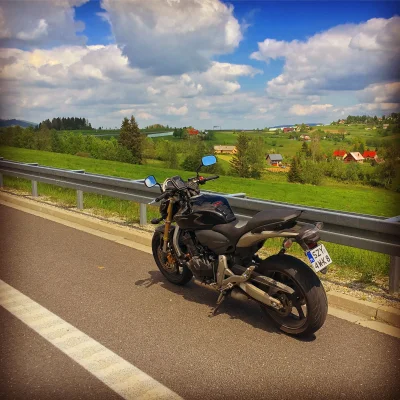 idl3r - Mirki i Mirabelki, dziś naparzałem na moto i taką fotę się udało na insta wst...