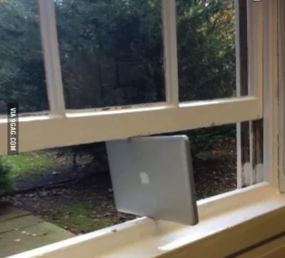 l.....l - This Mac supports windows
#pcmasterrace #heheszki #macbook #ishit #pc