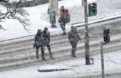 T.....m - HALO HALO UWAGA UWAGA U MNIE JUŻ PRUSZY POTWIERDZAM U MNIE JUŻ PRUSZYYY
PR...