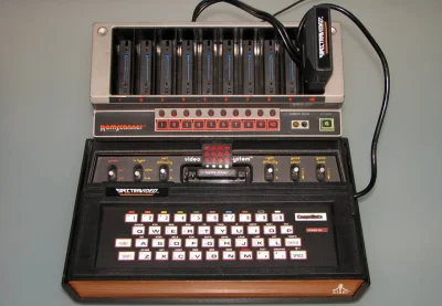 w.....z - ATARI 2600 + Spectravideo CompuMate SV010 Keyboard + MARJAC ROM Scanner 

...