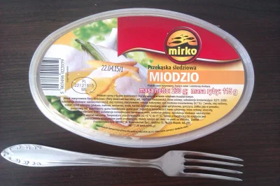 piotrass007 - Otwieram lodówkę, a tam Mirko. Co jeszcze?
#mirko #jedzenie #jedzzwyko...