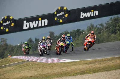 tokidoki - #wyscigi #motocykle tor Brno link pl w hd.
11:00 #moto3
12:20 #moto2
14...