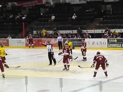 reflex1 - Pozdro Mirko z meczu Genève Servette HC -- AIK Sztokholm.
#mecz #hokej #sz...