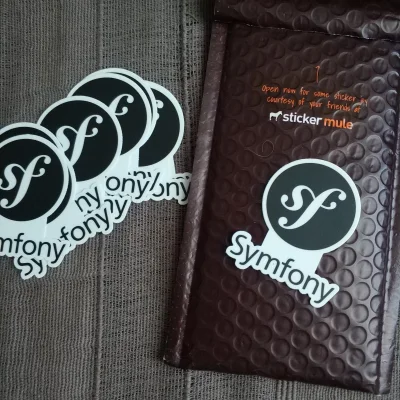 E.....i - O proszę jaka niespodzianka w rodzinnym domu (｡◕‿‿◕｡)

#symfony #php #web...