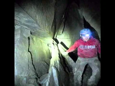 J.....r - Jak ktoś chce poczuć porządna klaustrofobię to polecam jaskinię Trzy Kopce....