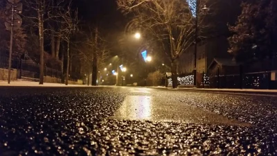 l.....r - #sopot nocą :) i trochę asfaltu.
#foto #zdjecia