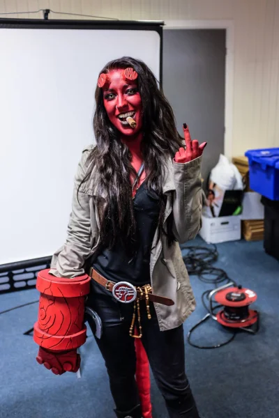 Onii-chan-san_Senpai - #cosplay #hellgirl #hellboy