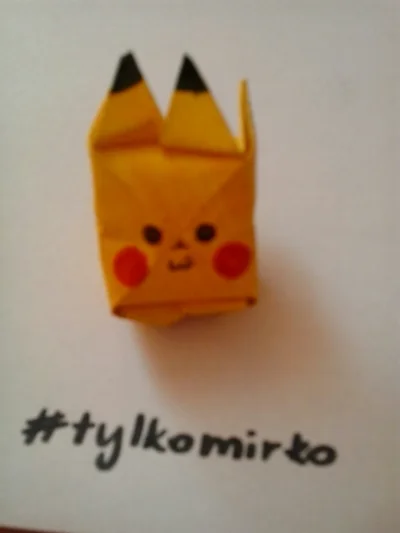 MaxiimumR - Tak właśnie się nudzę na lekcji religii xD

#podbaza #origami #pikachu