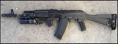 p.....3 - AK-74M 5,45x39 mm z granatnikiem GP-30 40 mm. Najnowsza wersja rodziny AK. ...