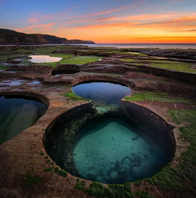 Artktur - Naturalny basen "Figure of 8 Pool" w Royal National Park, Australia.

Roy...