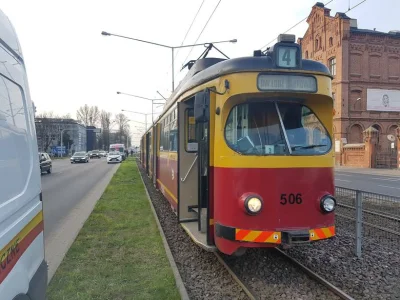 nieocenzurowany88 - A te stare graty jeżdżą na miejskich liniach od nidawna. Na zdjęc...