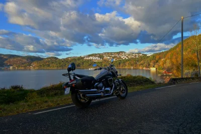 PMV_Norway - #motocykle #pokazmotor #widoki #norwegia #jesien
Moja wiocha w tle