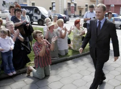 kwakwa - Tusk - drugi polak papiez, prezydent ue, niby przybywa jutro na bialym koniu...