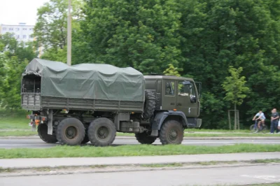 pogop - Mój kuzyn był jeszcze starym wojsku zasadniczym i jeździł tam jako kierowca c...