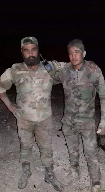 2.....r - Chłopaki z Gwardii Republikańskiej po zwycięskiej bitwie o Tel Kurdi. 

#sy...