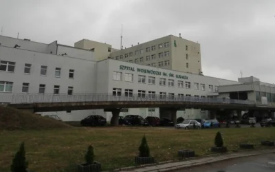 zolwixx - @xandra: szpital jak Św. Łukasza w Tarnowie :D klon czy co? :D