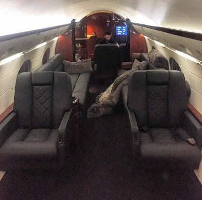 A.....o - > Just flew back to LA with all my friends

:v

#danbilzerian #feels