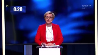 repostuje - @xed2: ciekawe było to że ją pokazywali z kamery na wprost, a innych z bo...