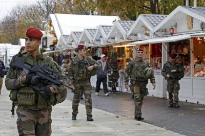 multikonto96 - Jarmark Bożonarodzeniowy w postępowej europie, Francja: 

Soldiers p...