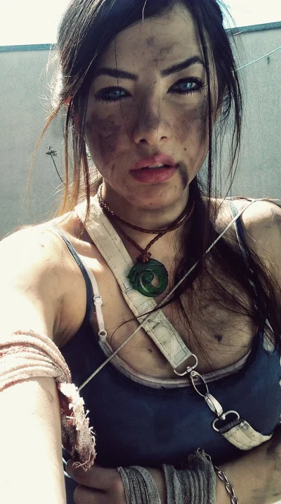 b.....h - > Lara Croft selfie

#imgur #laracroft