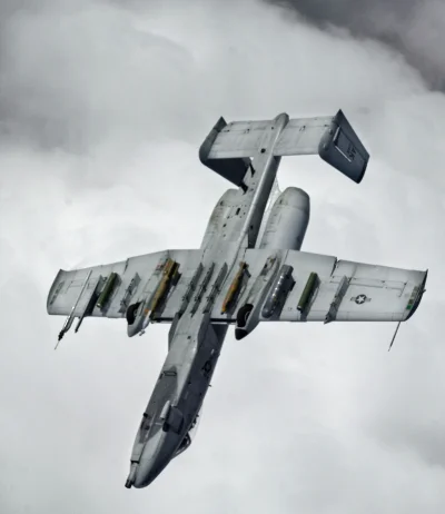 RabarbarDwurolexowy - #film #historia #drugawojnaswiatowa #samoloty #lotnictwo
Hej, ...