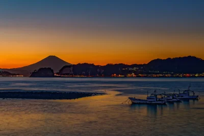 Lookazz - > Fuji san from Zaimokuza Beach
Chyba ostatnia dzisiaj wrzuta... Chyba (⌐ ...