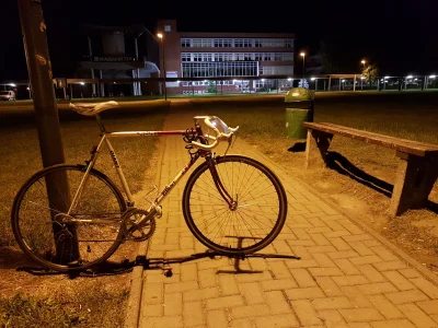 kusprzyk - #bialystok a wy co już śpicie? Nawet mi was nie żal xD nocny rower to jest...