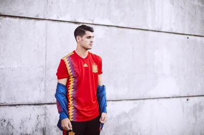 Tomhoppe - Koszulka reprezentacji Hiszpanii na MŚ w Rosji to drobne nieporozumienie.....