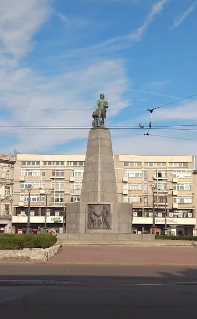 Hattan - 3. Pomnik Tadeusza Kościuszki w Łodzi - Decyzja o jego wybudowaniu zapadła w...