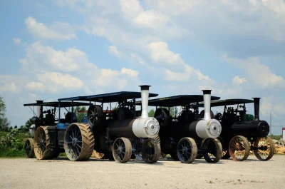 Froto - #traktor'y parowe Amiszów z 1912 roku

#traktorboners #amisze
