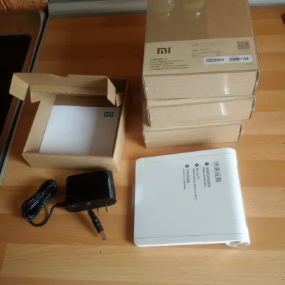 Schrebatsky - Mireczki mam na sprzedaż 3 routery #xiaomi - wersję z USB i dual band -...