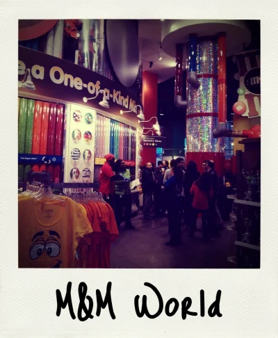 salsablip - Odwiedziliśmy dziś 3pietrowy sklep z m&m !!!!! #gastrofaza #nowyjork #fot...