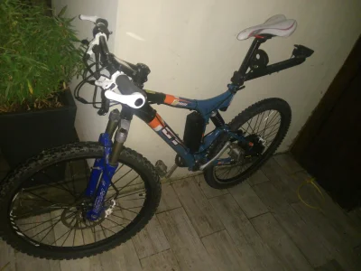 demoos - 500W wspomagania, bez pedalowania 40+ z moja ciezka dupa, z pedalowaniem 60 ...