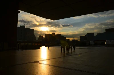 m.....o - #menciowjaponii #japonia #podroze Tokyo Edo Museum o zachodzie słońca. Nie ...