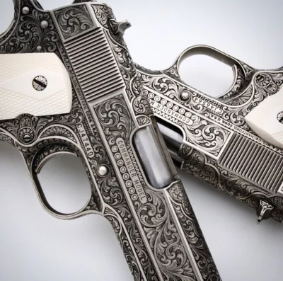 j.....n - Colt Commander
Ręczna grawerka by Wendon Lister.
#gunboners #jessenapolig...