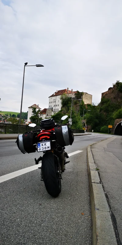 Nfvr - Dojechałem do Passau w Bawarii, przeszło ponad 700km dziś z racji objazdowal e...