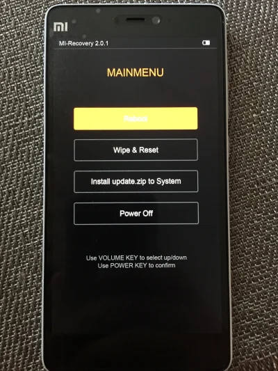 Blackghost26-6 - Dziekuje za odpowiedz chyba mam odblokowany bootloader bo po wejsciu...