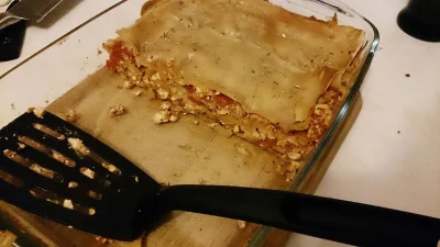 mlody18 - No i jest! Pierwsza wegańska _(prawie*)_ lasagne a'la bolognese ʕ•ᴥ•ʔ
Jest...