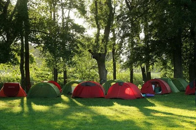 emerjot - @MkD1337: ja też tak lubie wyjechać sobie pod namiot, z dala od ludzi, pozd...