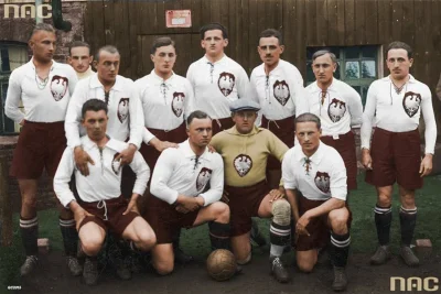 Sverc - Skład Polski na mecz z Węgrami 1929.

#fotohistoria #pilkanozna #reprezentacj...